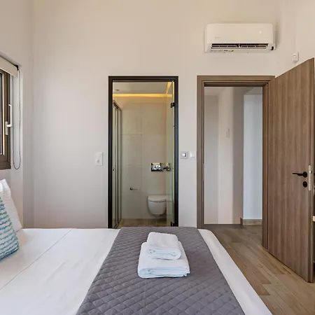 Skyfall - With 12 Bedrooms Βίλα Ατσιπόπουλο